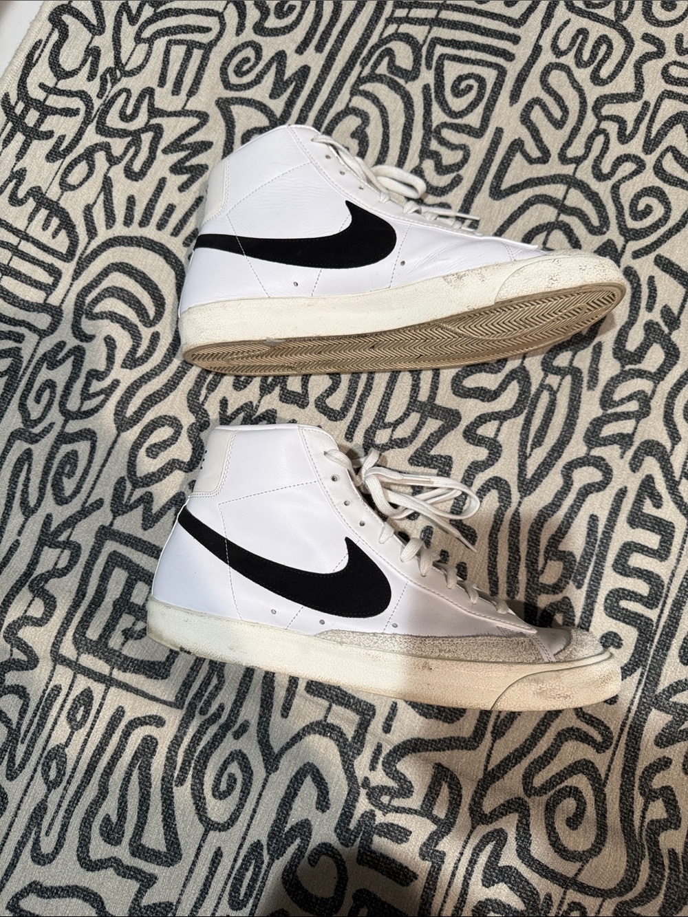 White Nike blazer with black swoosh